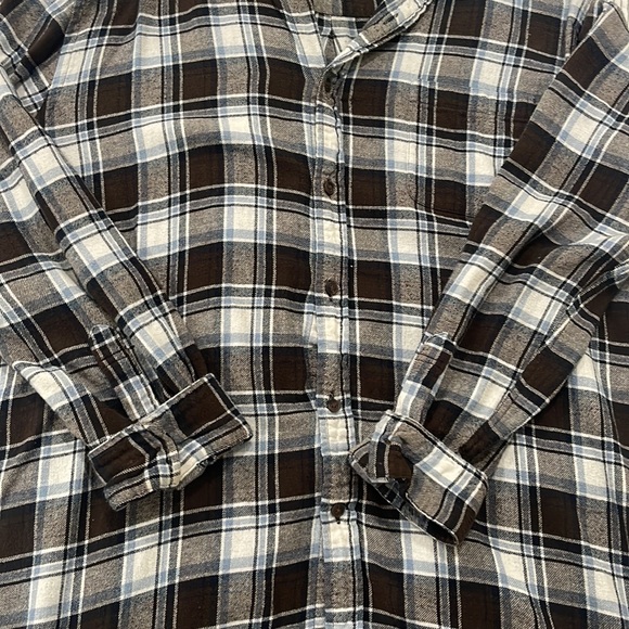 Oversized Flannel - Picture 3 of 3